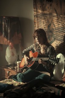 Riley Keough feet photo thumbnail