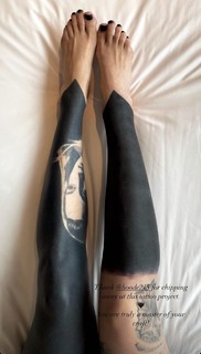 Katherine von Drachenberg feet photo thumbnail