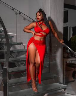 Ashanti feet photo thumbnail