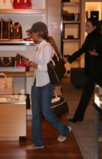 Ashley Tisdale feet photo thumbnail