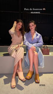 Iris Mittenaere feet photo thumbnail