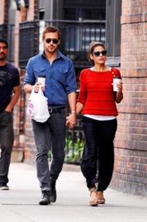 Eva Mendes feet photo thumbnail