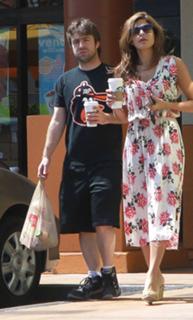 Eva Mendes feet photo thumbnail
