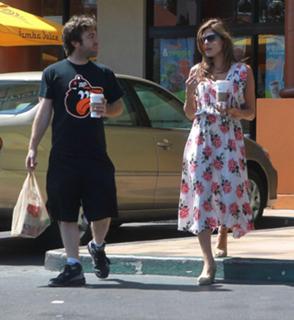 Eva Mendes feet photo thumbnail