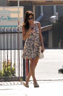 Eva Mendes feet photo thumbnail