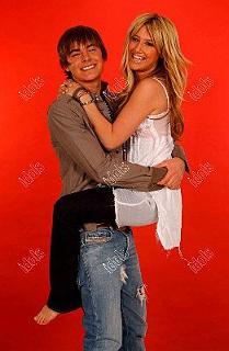 Ashley Tisdale feet photo thumbnail