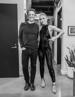 Kathryn Newton feet photo thumbnail