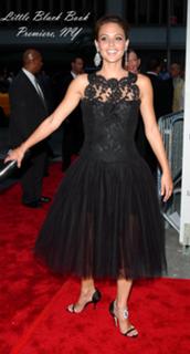 Josie Maran feet photo 5