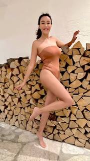 Verona Pooth feet photo thumbnail