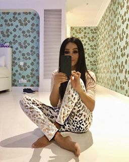 Verona Pooth feet photo thumbnail