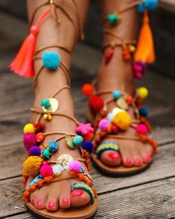 Verona Pooth feet photo thumbnail