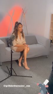 Verona Pooth feet photo thumbnail