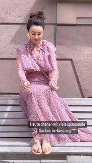 Verona Pooth feet photo thumbnail