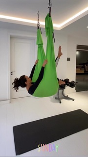 Verona Pooth feet photo thumbnail