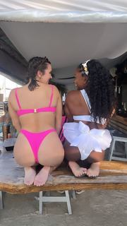 Simone Biles feet photo thumbnail