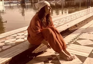 Parineeti Chopra feet photo thumbnail