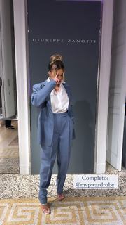 Ludovica Pagani feet photo thumbnail