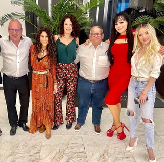 Maribel Guardia feet photo thumbnail