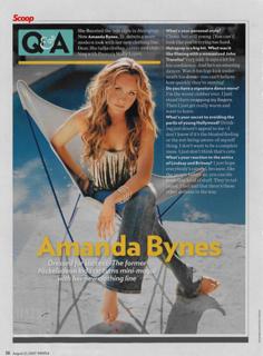 Amanda Bynes feet photo thumbnail