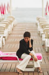 Tiffani Thiessen feet photo thumbnail