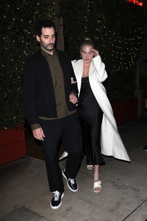 Kesha feet photo thumbnail