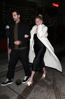 Kesha feet photo thumbnail
