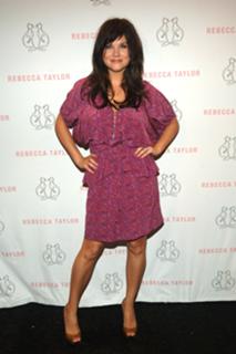 Tiffani Thiessen feet photo thumbnail