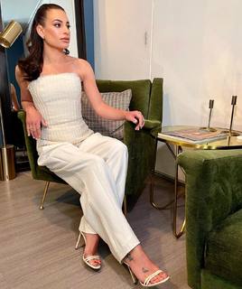 Lea Michele feet photo thumbnail