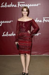 Leighton Meester feet photo thumbnail