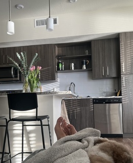Karolina Kowalkiewicz feet photo thumbnail