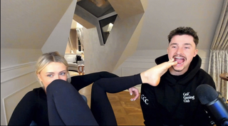 Corinna Kopf feet photo thumbnail