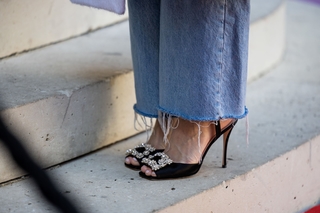 Josephine Skriver feet photo thumbnail