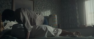 Riley Keough feet photo thumbnail