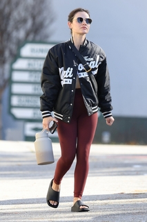 Lucy Hale feet photo thumbnail