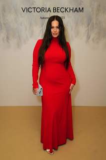 Ashley Graham feet photo thumbnail