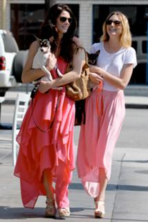 Ashley Greene feet photo thumbnail