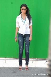 Shriya Saran feet photo thumbnail
