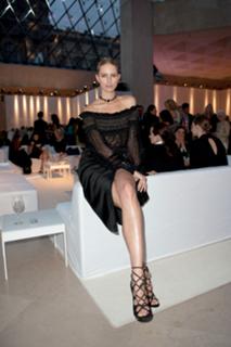 Karolina Kurkova feet photo thumbnail