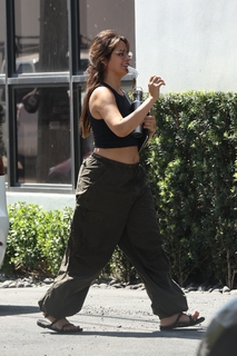 Camila Cabello feet photo thumbnail