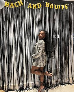 Simone Biles feet photo thumbnail