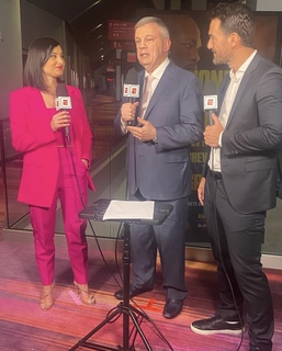 Megan Olivi feet photo thumbnail