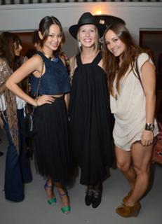 Jamie Chung feet photo thumbnail