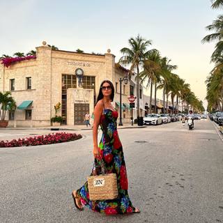 Zaira Nara feet photo thumbnail