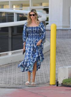 Ivanka Trump feet photo thumbnail