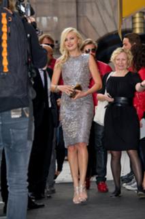 Malin Akerman feet photo thumbnail