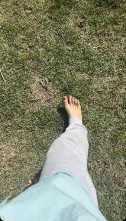 Amanda Cerny feet photo thumbnail