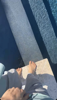 Amanda Cerny feet photo thumbnail