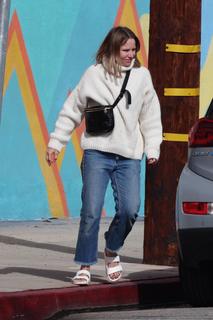 Kristen Bell feet photo thumbnail
