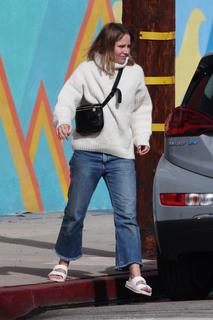 Kristen Bell feet photo thumbnail
