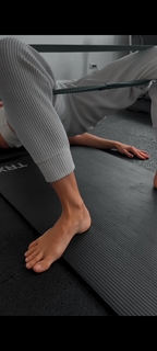 Federica Fontana feet photo thumbnail